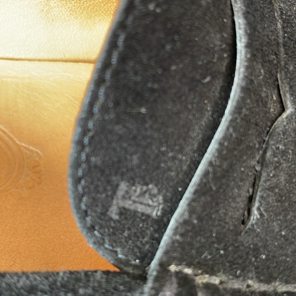 Tod’s black suede driving loafers. 36-1/2 or 6-1/2 - Picture 4 of 7